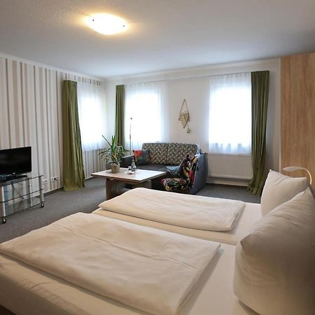 Hotel Wehlener Hof Штадт-Велен Экстерьер фото