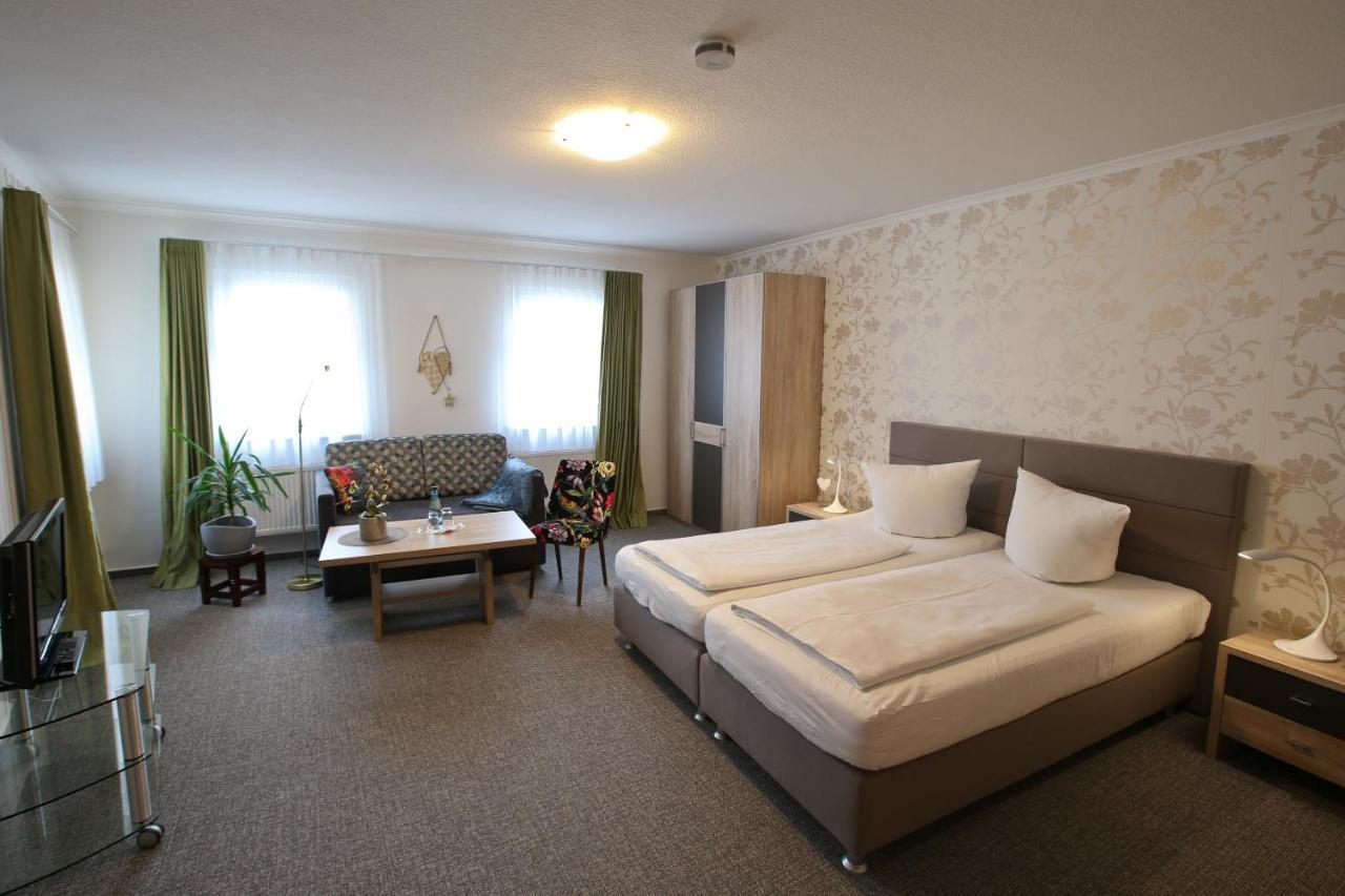 Hotel Wehlener Hof Штадт-Велен Экстерьер фото