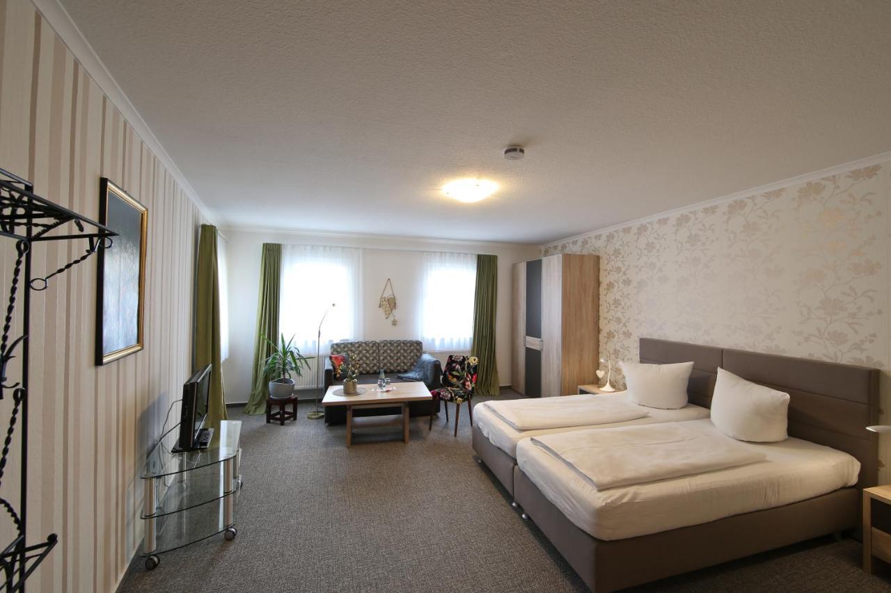 Hotel Wehlener Hof Штадт-Велен Экстерьер фото