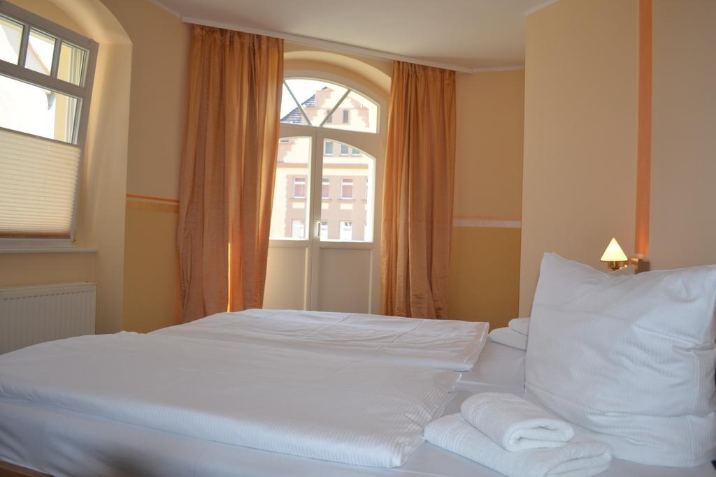 Hotel Wehlener Hof Штадт-Велен Экстерьер фото